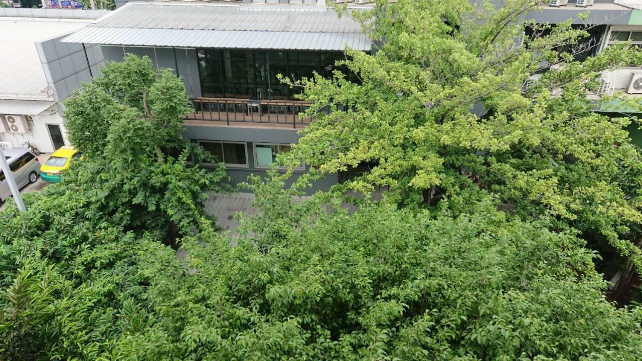 Forrest Bangkok Hotel Exterior photo